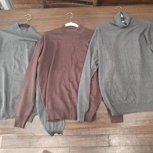 *SOLD*Mens Sweater bundle